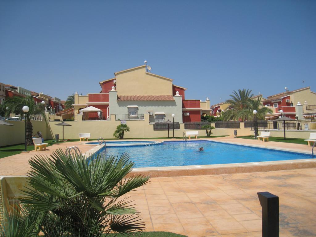 Bungalow Altos De La Bahia Torrevieja Bilik gambar